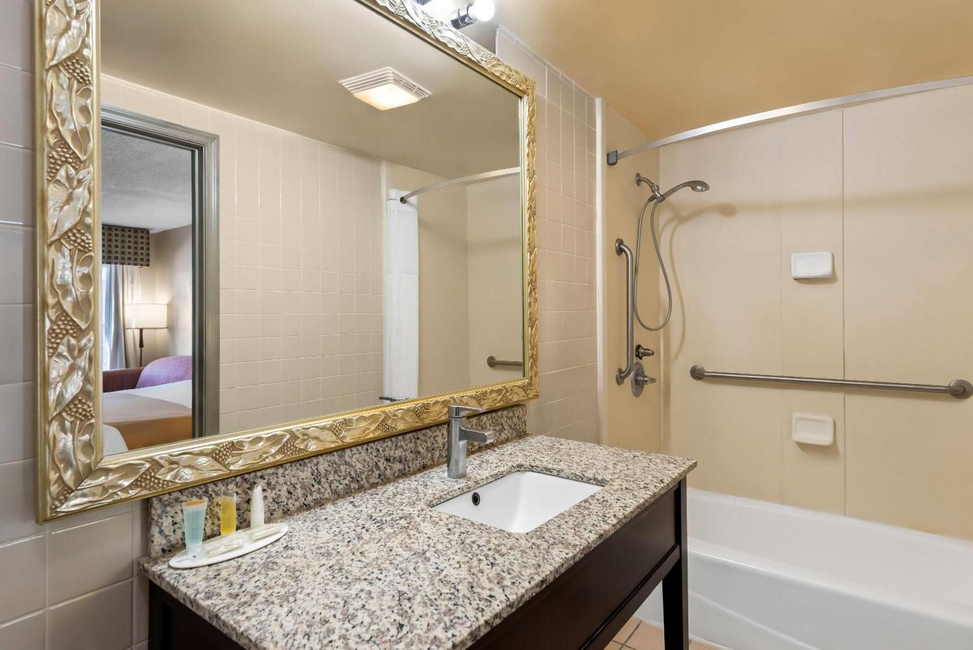 Days Inn By Wyndham Petersburg/South Fort Lee Luaran gambar