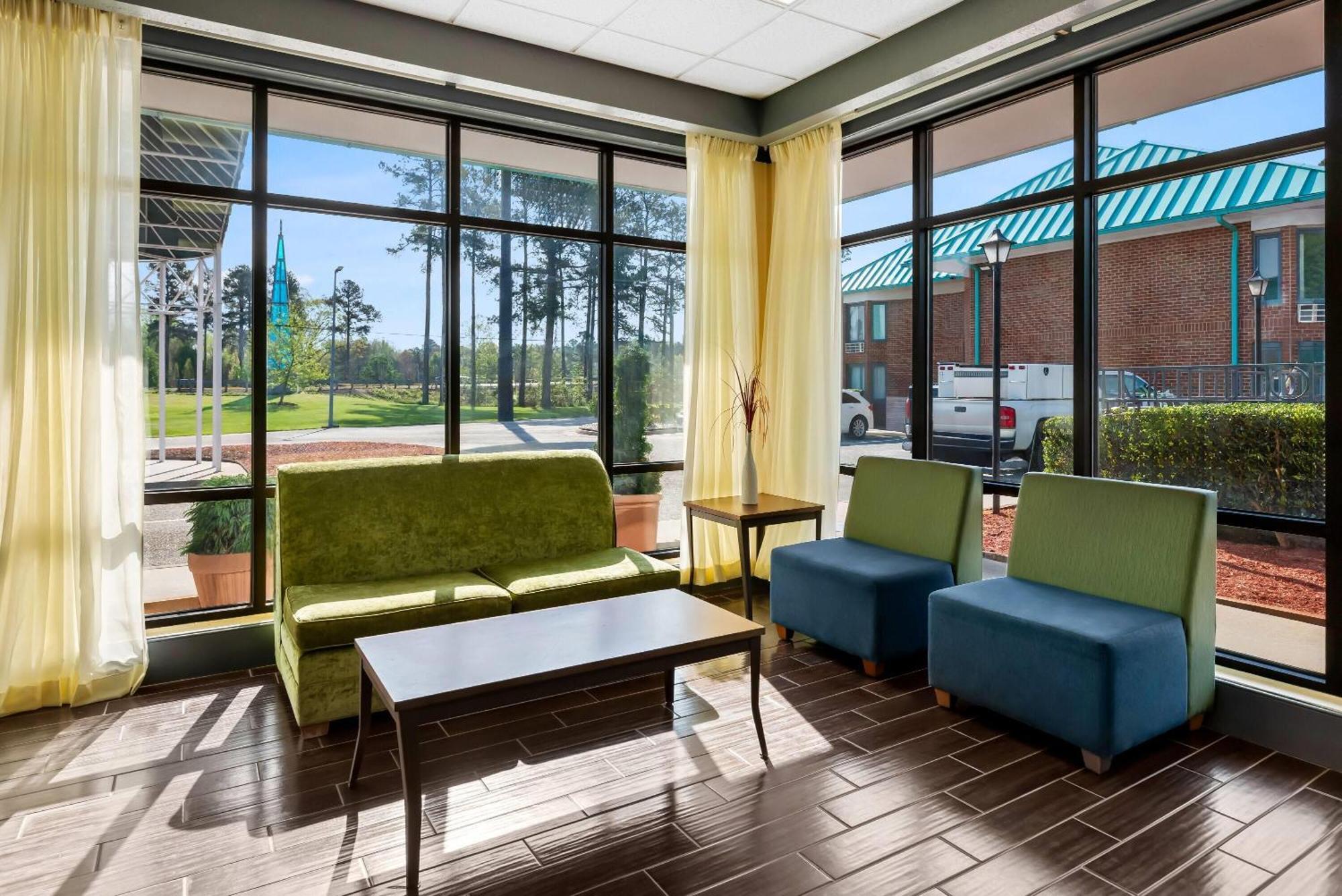 Days Inn By Wyndham Petersburg/South Fort Lee Luaran gambar
