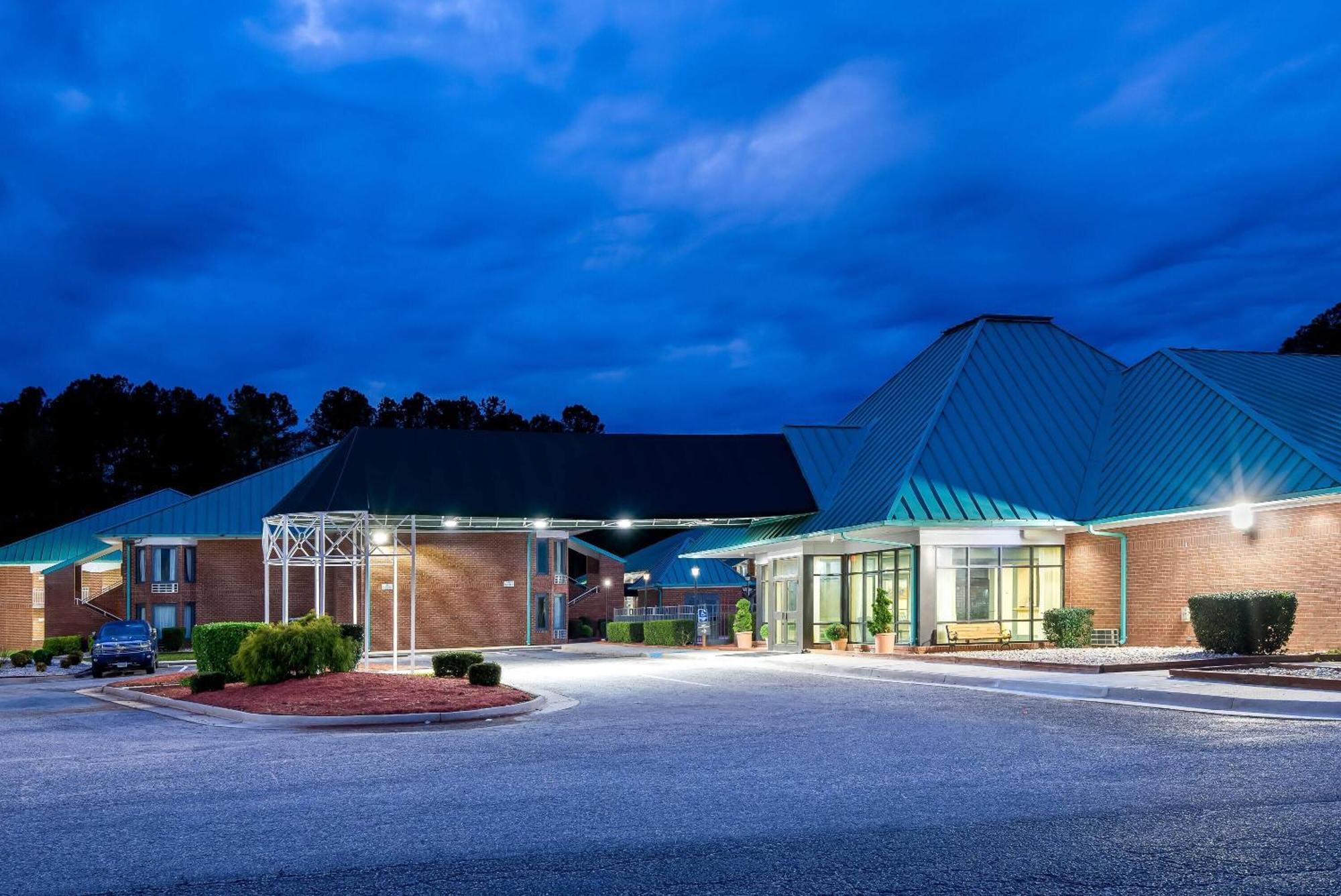 Days Inn By Wyndham Petersburg/South Fort Lee Luaran gambar